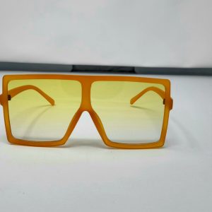The Amber, Lemon